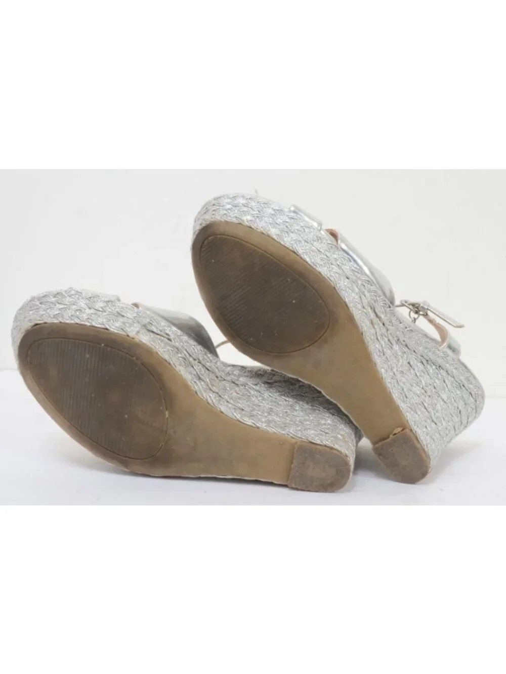 G By Guess Debbra2 Women's 8 Metallic Shiny Silver Platform Wedge Sandal Heels